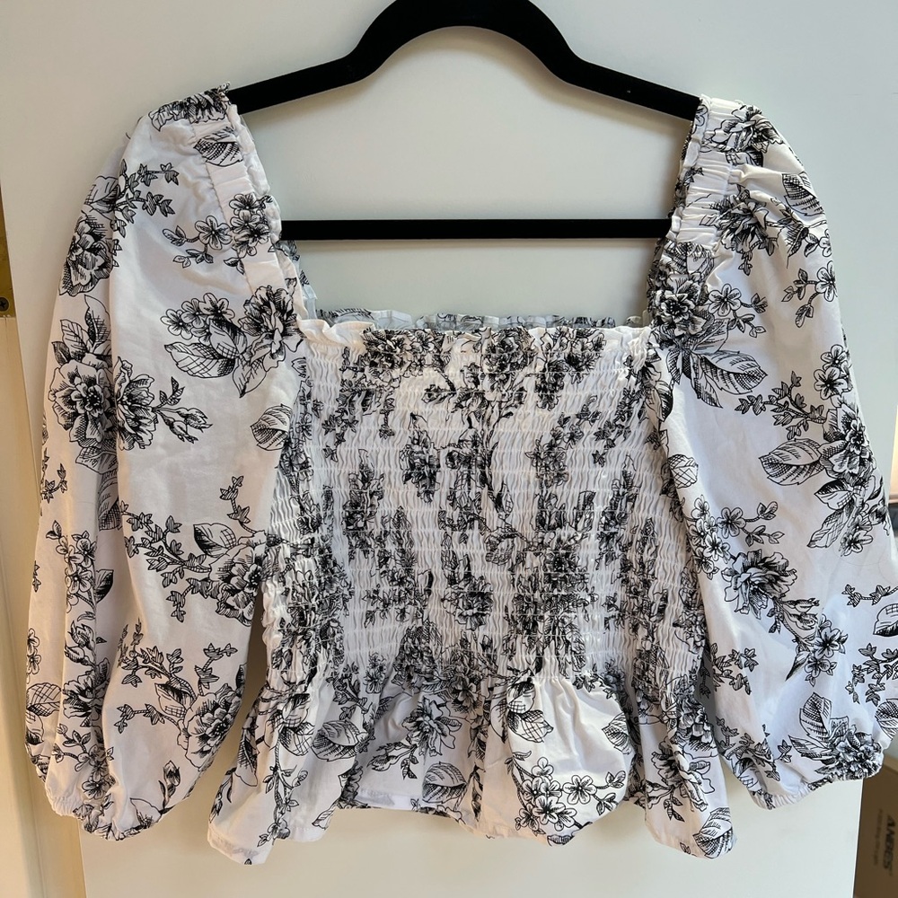 Rachel Parcell Black and White Floral Blouse